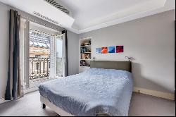 Paris 2nd District – A superb 3-bed apartment with a balcony