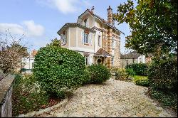 Chaville Rive Droite - An ideal family home