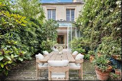 Neuilly-sur-Seine  -  A superb property with a garden