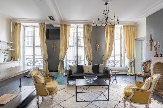 Paris 6th District - An elegant 3-bed apartment