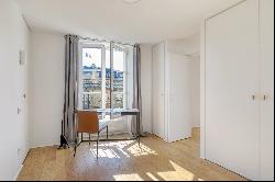 Paris 8th District – A 3-bed apartment facing the Elysée Palace