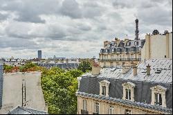 Paris 16th District – A superb 4-bed apartment