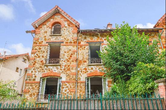 Viroflay Rive Droite - A 4/5 bed family home