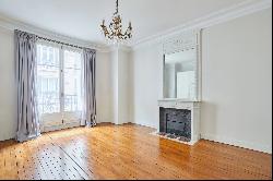 Sale - Apartment Paris 16th (Muette)