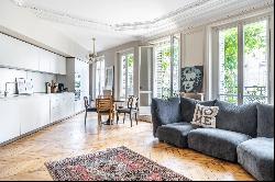 Paris 5th District - An elegant 3-bed apartment