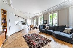 Paris 5th District - An elegant 3-bed apartment