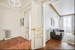 Paris 8th District - A sublime 4-bed apartment