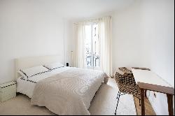 Paris 6th District – A 3-bed apartment in perfect condition