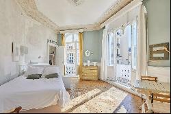 Paris 18th District – A remarkable 4-bed apartment