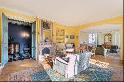 Paris 16th District - A spacious 4/5 bed apartment