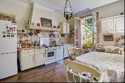 Paris 17th District –  An exceptional period property