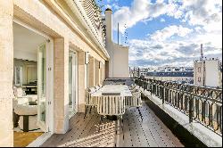 Paris 8th District - A superb 3-bed apartment with a terrace