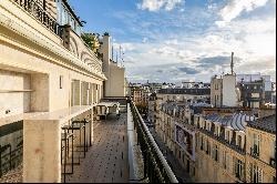 Paris 8th District - A superb 3-bed apartment with a terrace