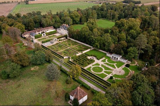 A sumptuous 18th century chateau in 70 hectares of park and woodland