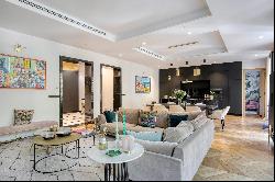 Paris 8th District – A renovated 4-bed apartment