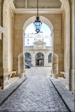 Paris 6th District – Saint-Sulpice- A superb 3-bed apartment