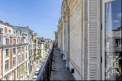 Paris 8th District – A magnificent 3/4 bed apartment