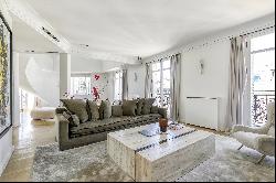 Paris 8th District – A magnificent 3/4 bed apartment