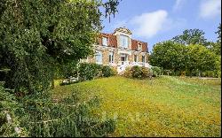 Le Vésinet – An ideal family home with an indoor swimming pool