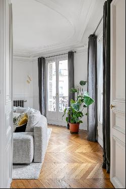 Paris 6th District -  Carrefour de la Croix Rouge -  2 bedrooms apartment