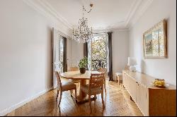 Paris 6th District -  Carrefour de la Croix Rouge -  2 bedrooms apartment