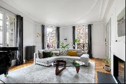 Paris 6th District -  Carrefour de la Croix Rouge -  2 bedrooms apartment