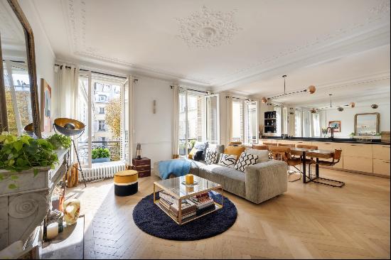 Paris 8th District - A particularly bright 3-bed apartment