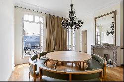 Paris 8th District – An ideal pied a terre