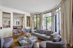 Sale - Mansion Paris 16th (Auteuil)