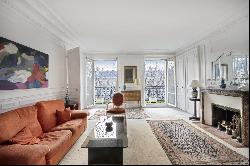 Paris 7th District – St Germain - A 3 bed apartment with a balcony