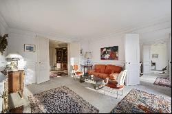 Paris 7th District – St Germain - A 3 bed apartment with a balcony