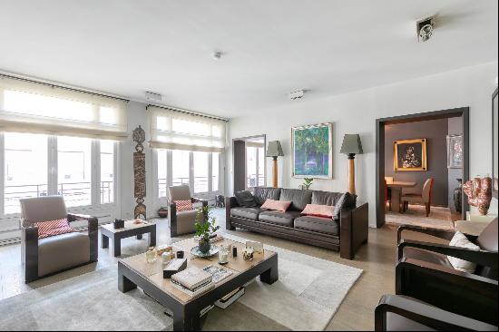 Paris 8th District - A superb 6-bed apartment