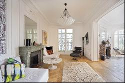 Paris 15th District – A renovated 3-bed apartment