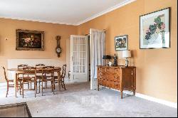 Saint-Germain-en-Laye - family apartment