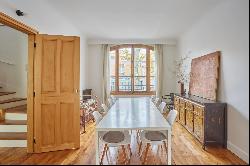 Paris 19th District – A delightful 4-bed property with a garden