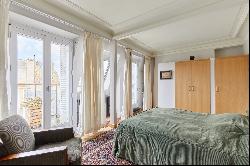 Paris 6th District - A superb pied a terre