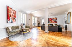 Paris 16th District - A superb 4-bed apartment