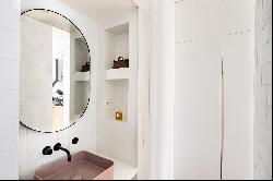 Paris 6th District – A renovated "pied-a-terre"