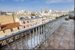 Paris 11th District –  A 2-bed apartment with a superb terrace