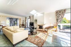 Saint-Germain-en-Laye,  150 m², 3 bedrooms elevator and parking