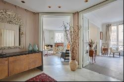 Paris 16th District –  An ideal pied a terre