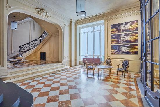 Paris 16th District -  An exceptional 4-bed apartment