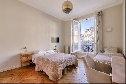 Paris 17th District – A superb 4-bed apartment rented furnished