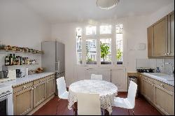 Paris 7th District - Invalides-  A 4/5 bed apartment