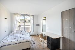 Neuilly-sur-Seine  -  A peaceful apartment with an extensive terrace