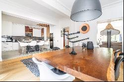 Paris 17th District – A delightful 4-bed apartment with a garden