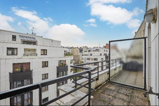 Paris 17th District - A bright 2-bed apartment with a terrace