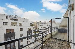 Paris 17th District – A bright 2-bed apartment with a terrace