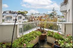 Neuilly-sur-Seine  -  A 4-bed apartment with a terrace