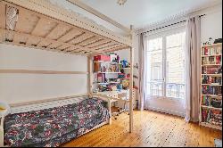 Paris 7th District – A bright 3-bed apartment